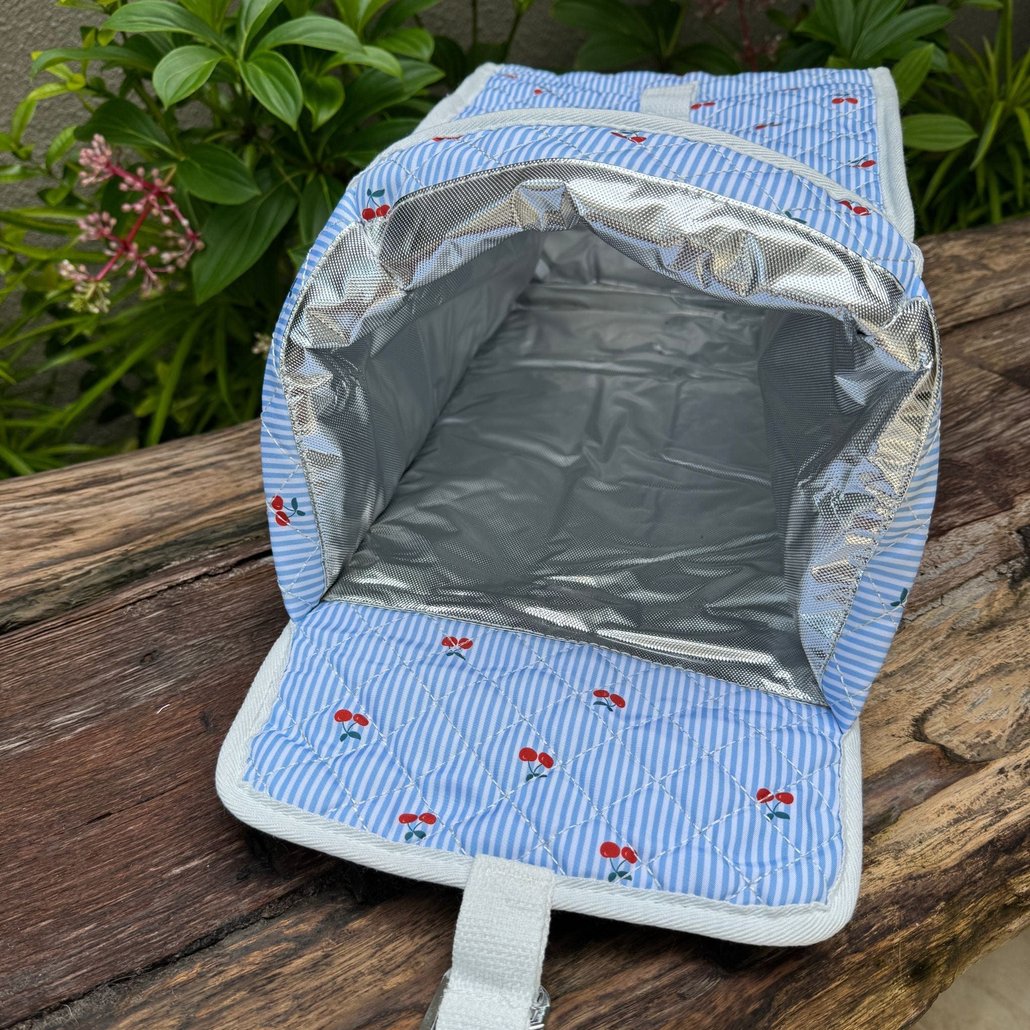Cherry Lunch Bag - Image 5