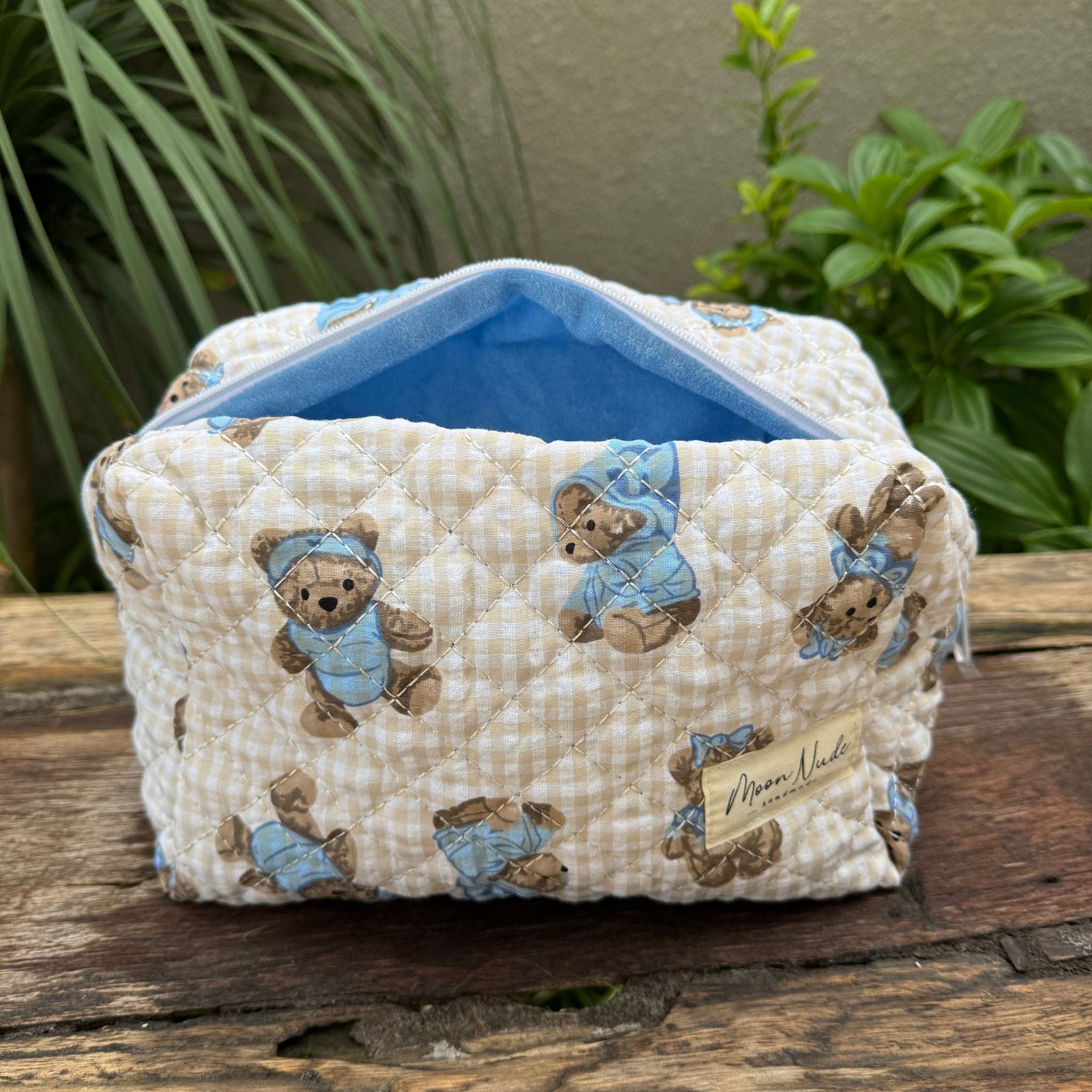 Cuddles Large Makeup Bag - Image 4