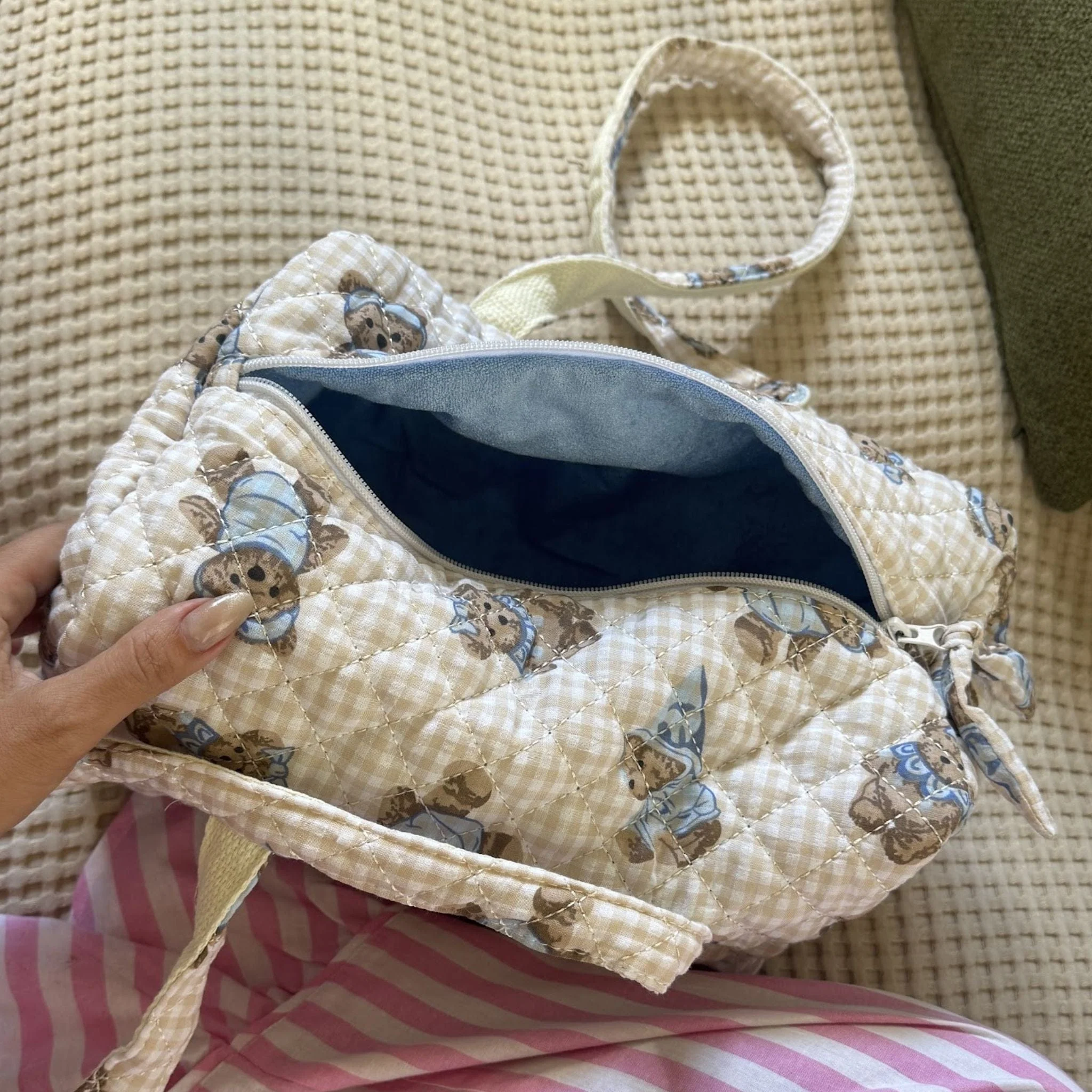 Cuddles Mini Duffel Bag - Image 4