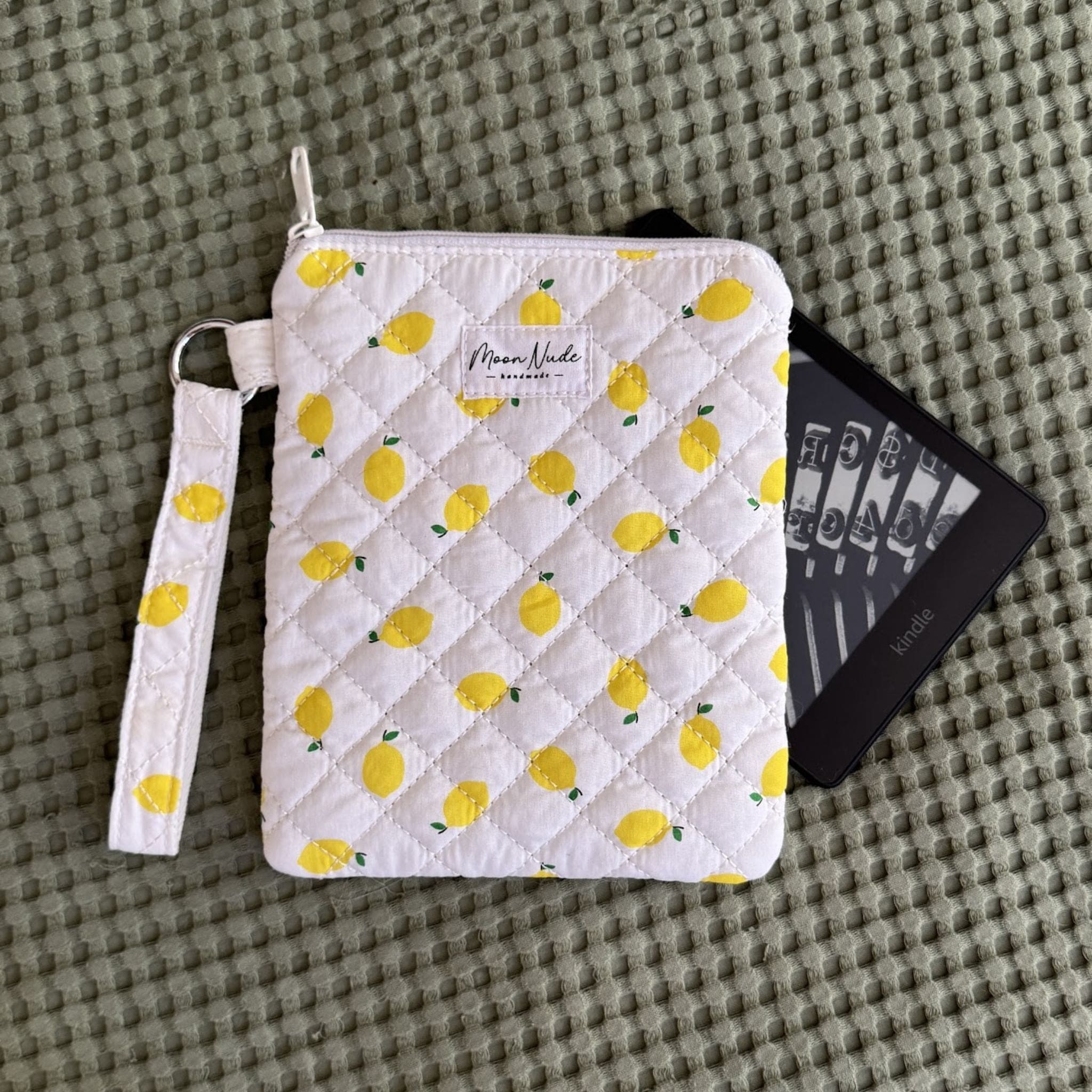 Lemonade eReader Pouch - Image 3