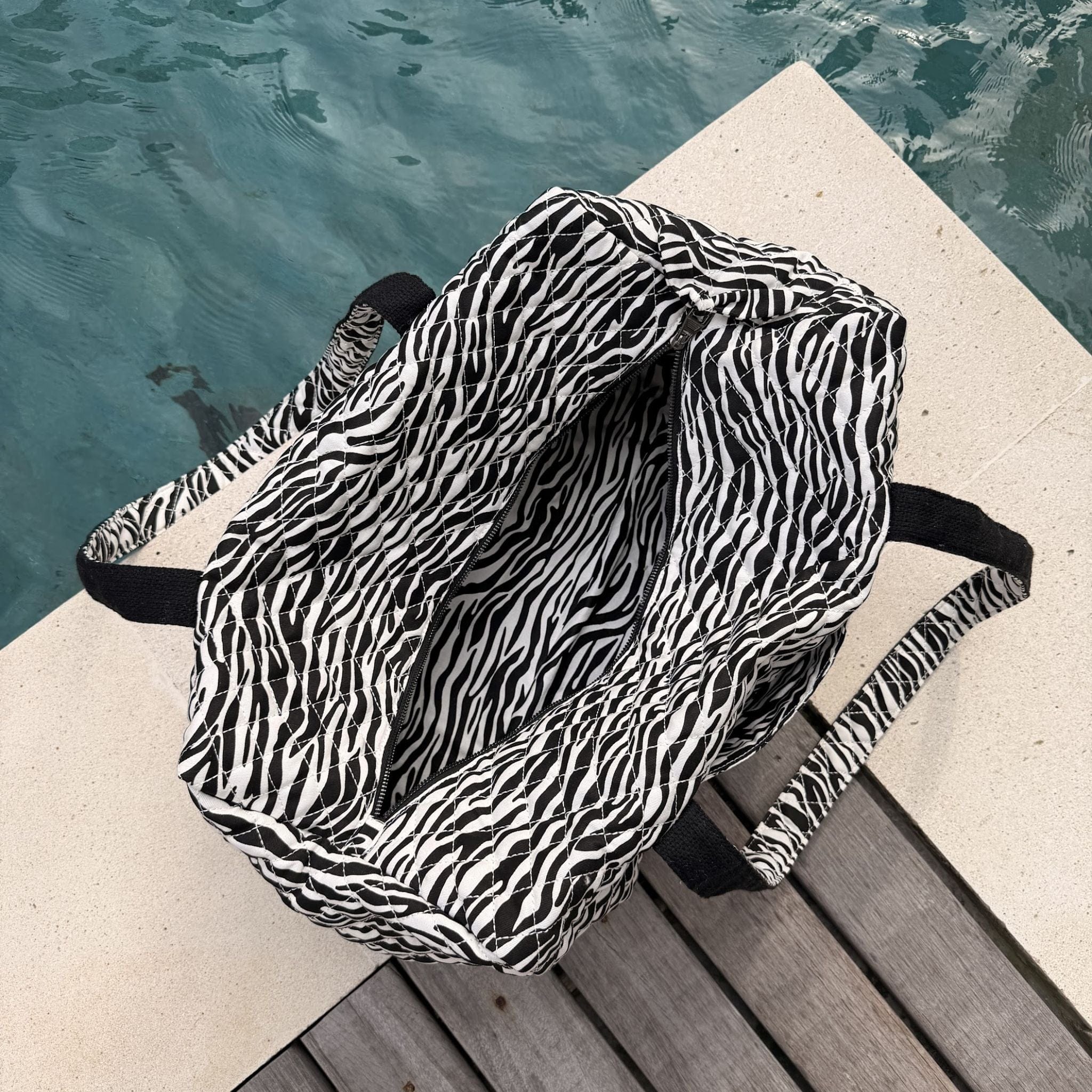 Noir Large Duffel Bag - Image 3