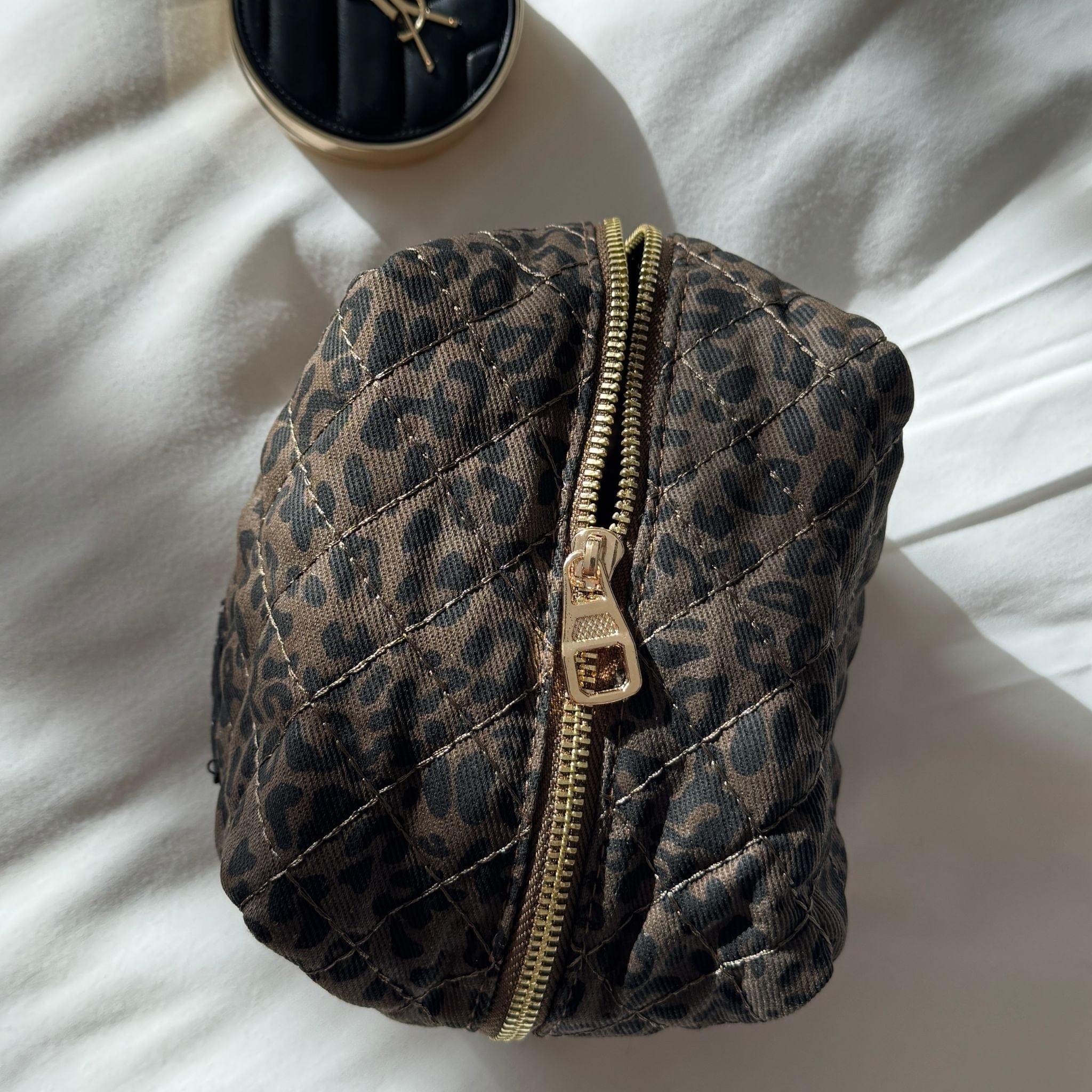 Savanna Mini Makeup Bag - Image 4