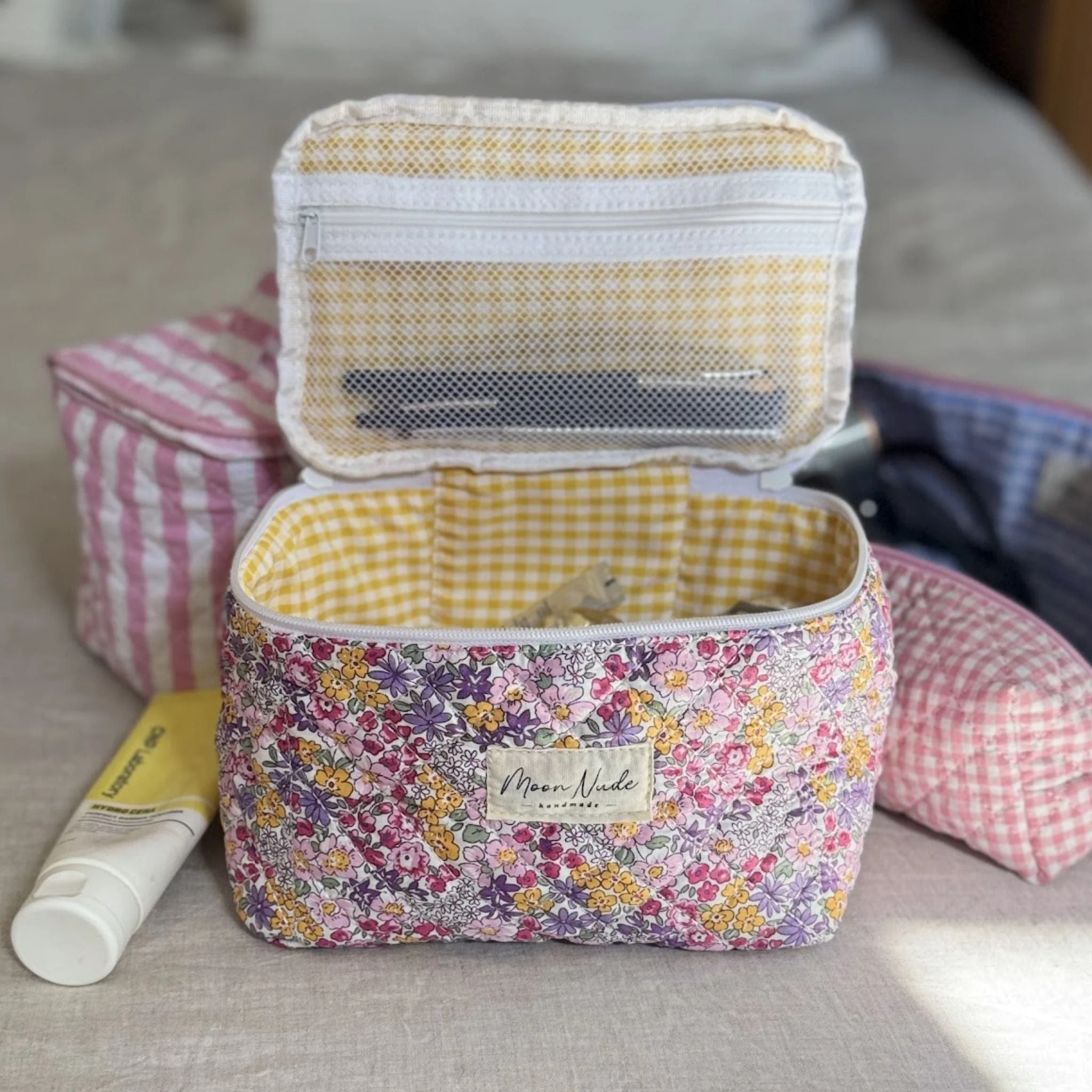 Summer Vanity Bag - Image 3
